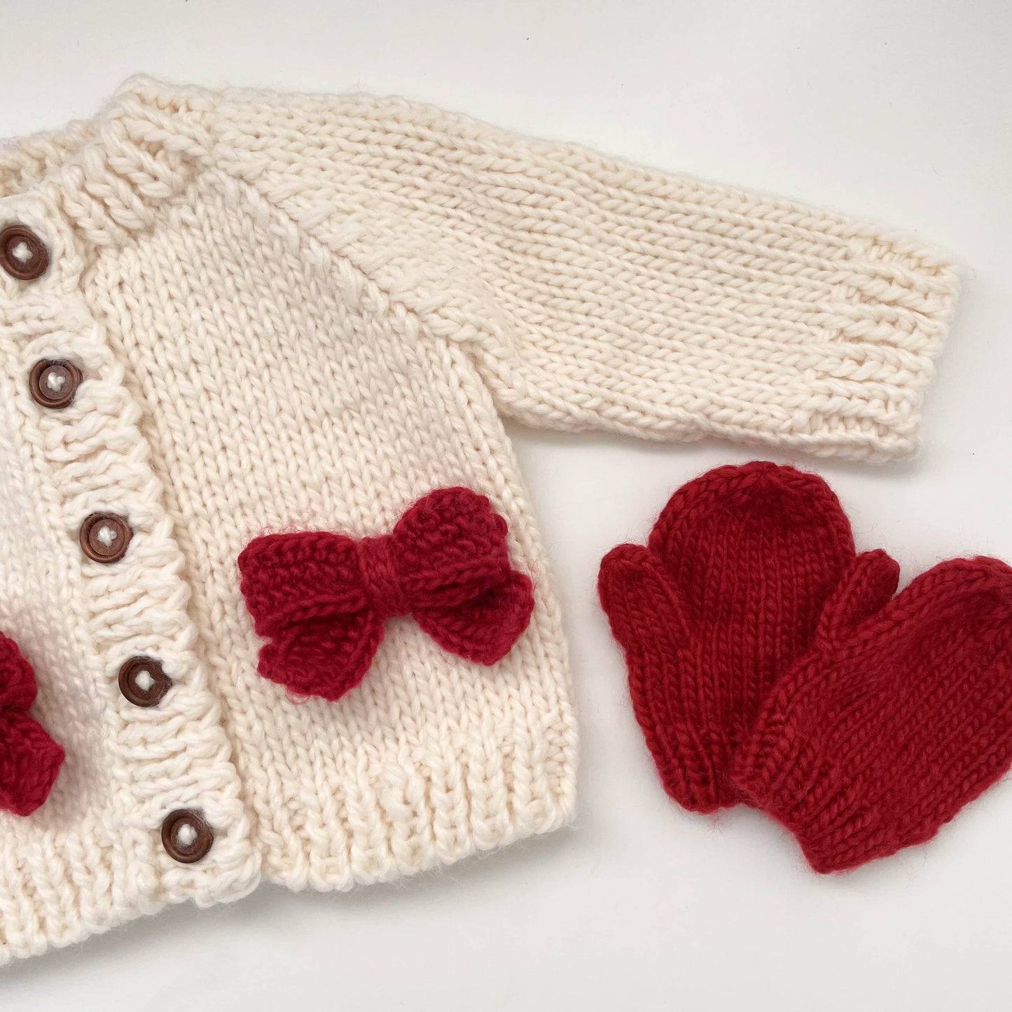 Classic Red Mittens Kids Gloves S; 6-24M
