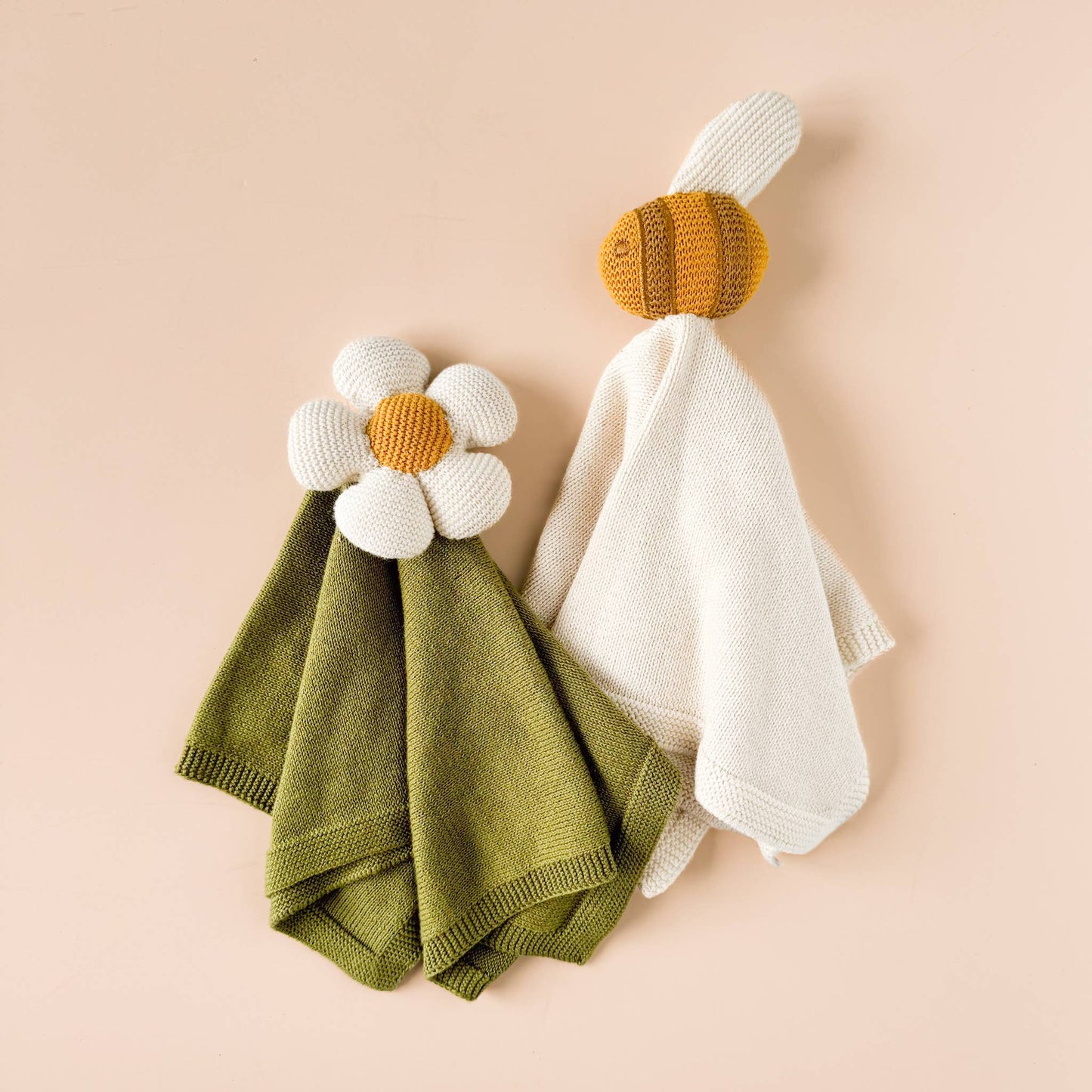 Lovey Bee, Cream Cuddle Cloth