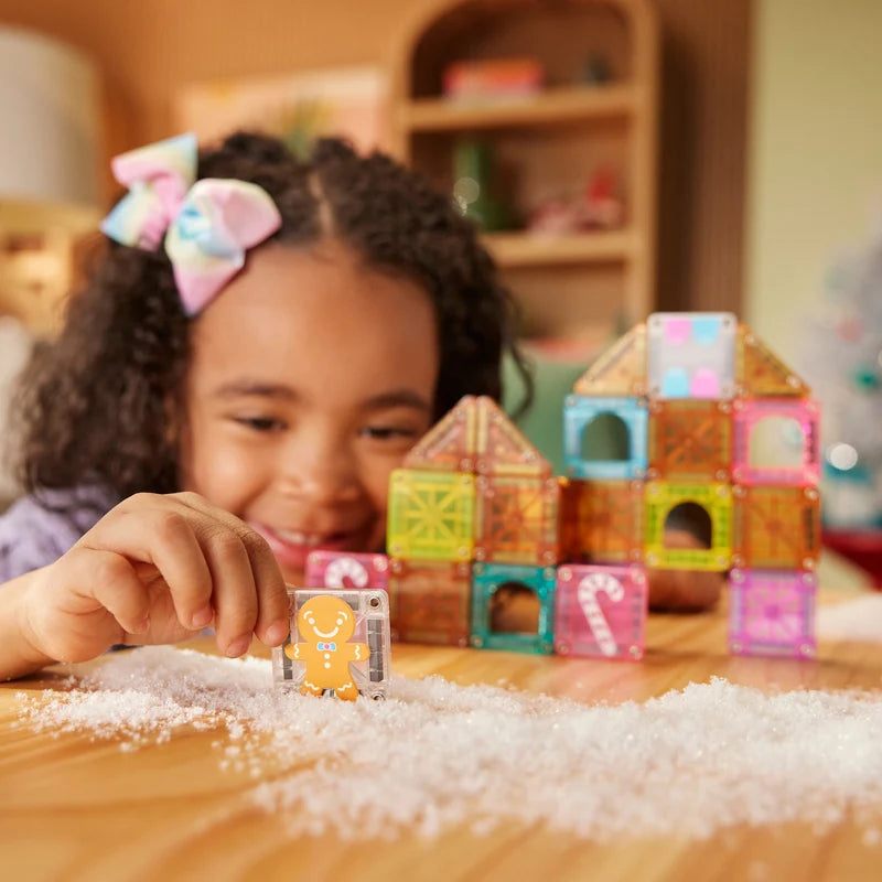 microMAGS Gingerbread House - 24 Piece Travel Set