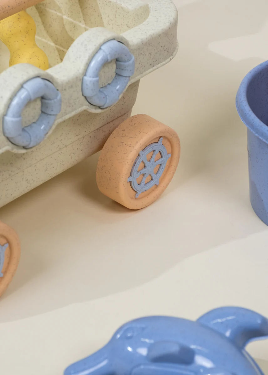 Oversized 6-Piece Wheat Straw Sand Toy Set – Wagon & Accessories