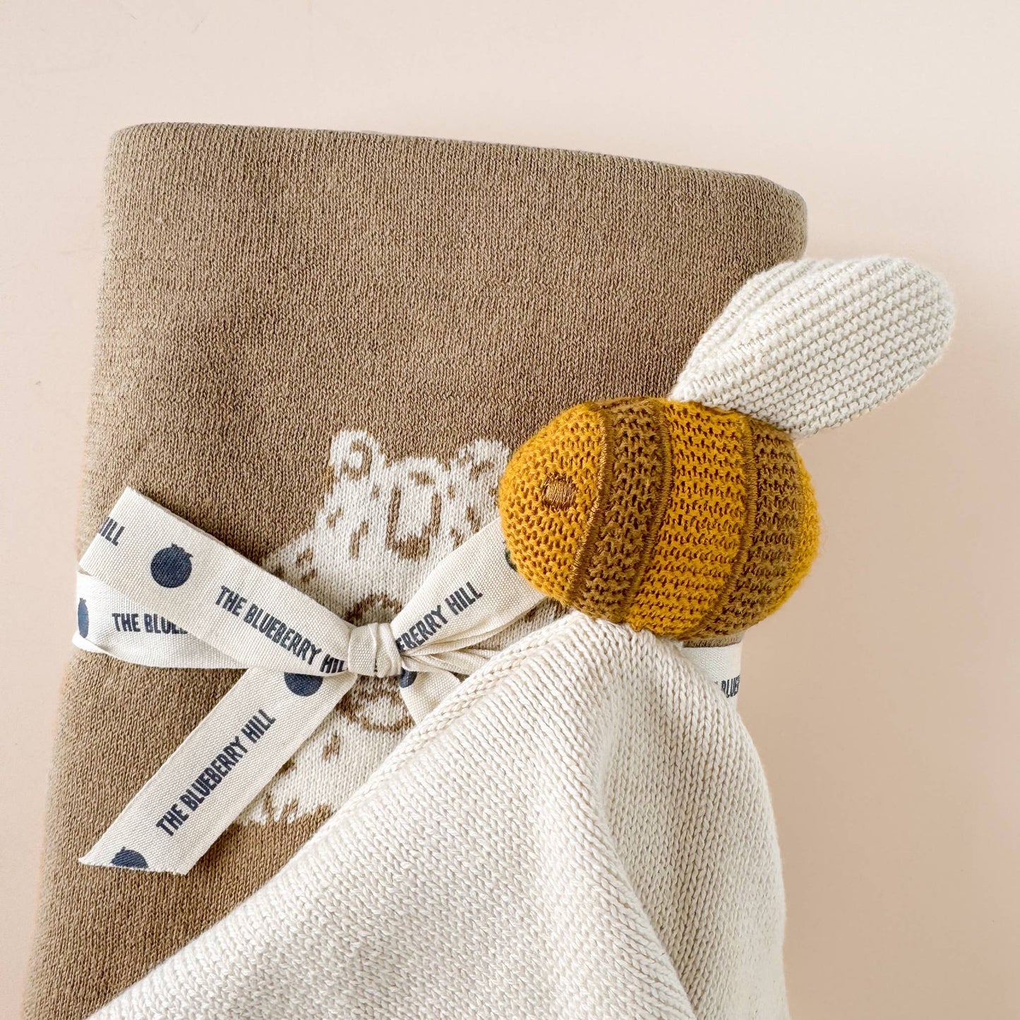 Lovey Bee, Cream Cuddle Cloth