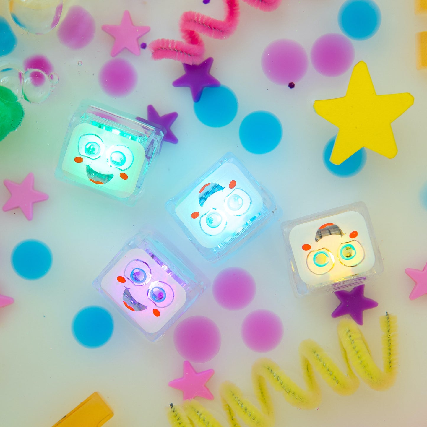 Glo Pals Light Up Cubes