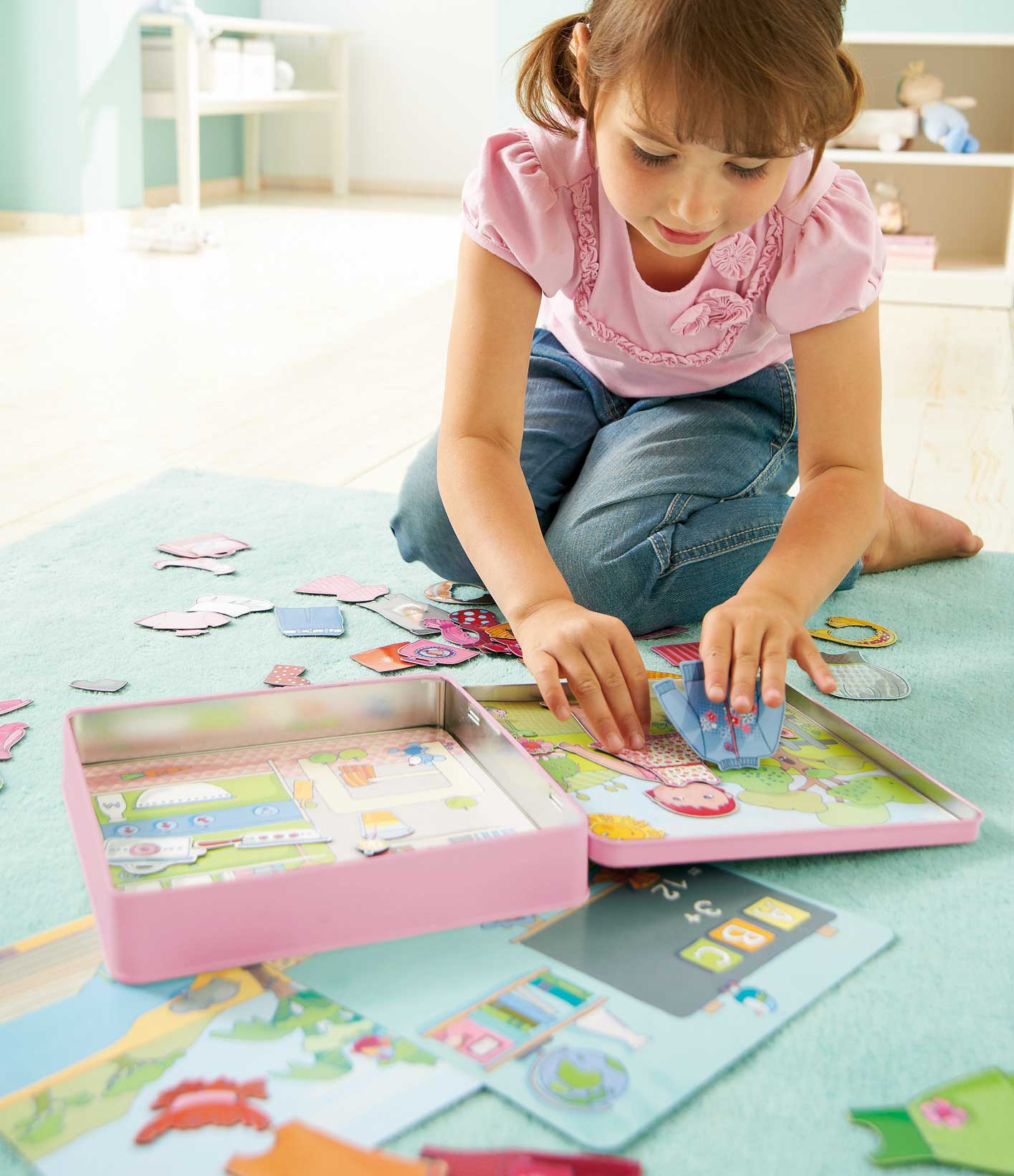 Doll Lilli Magnetic Game – Creative Mix & Match Dess-Up