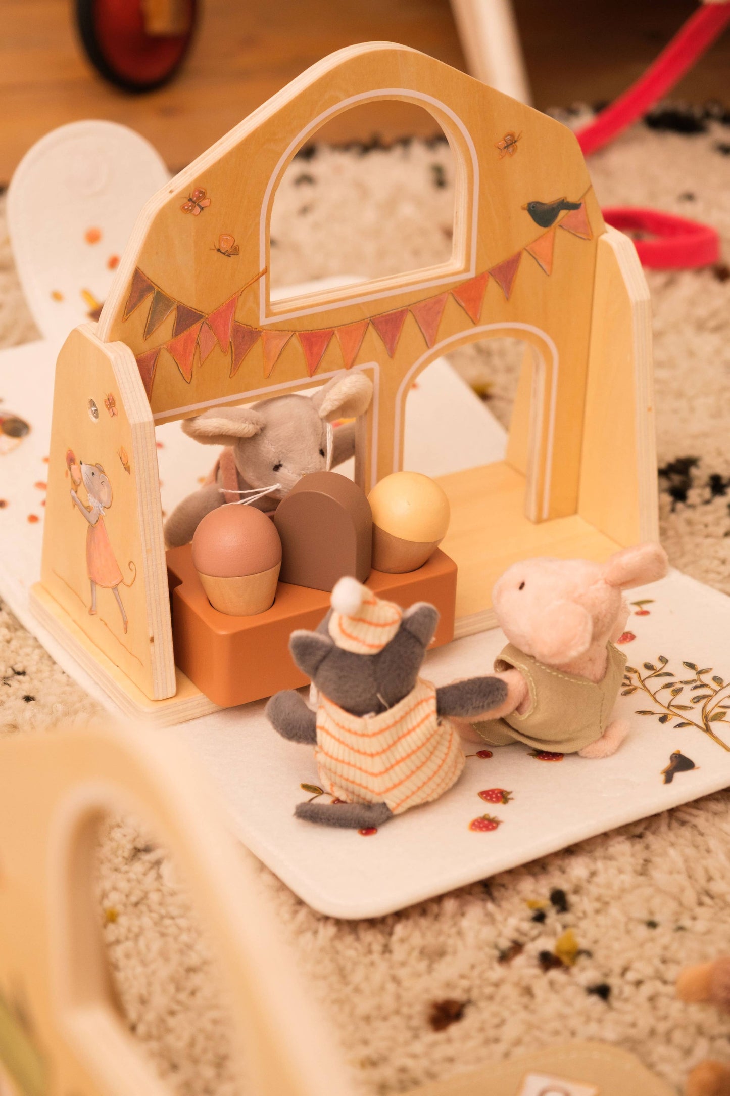 Mini Friends Ice Cream Shop