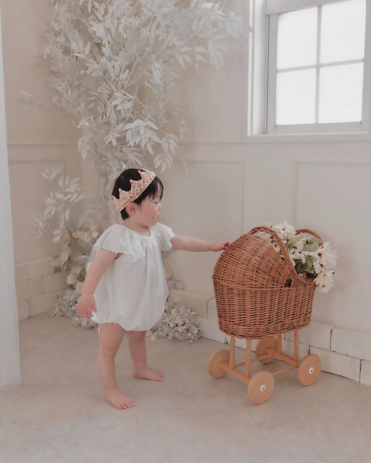 Wicker Pram Eggshell