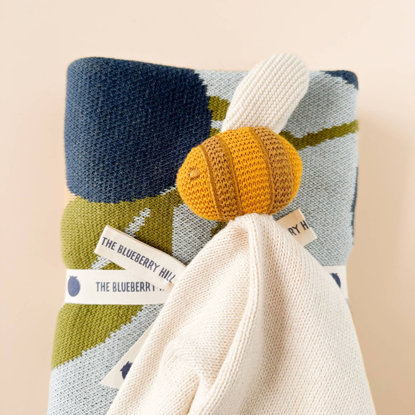 Lovey Bee, Cream Cuddle Cloth