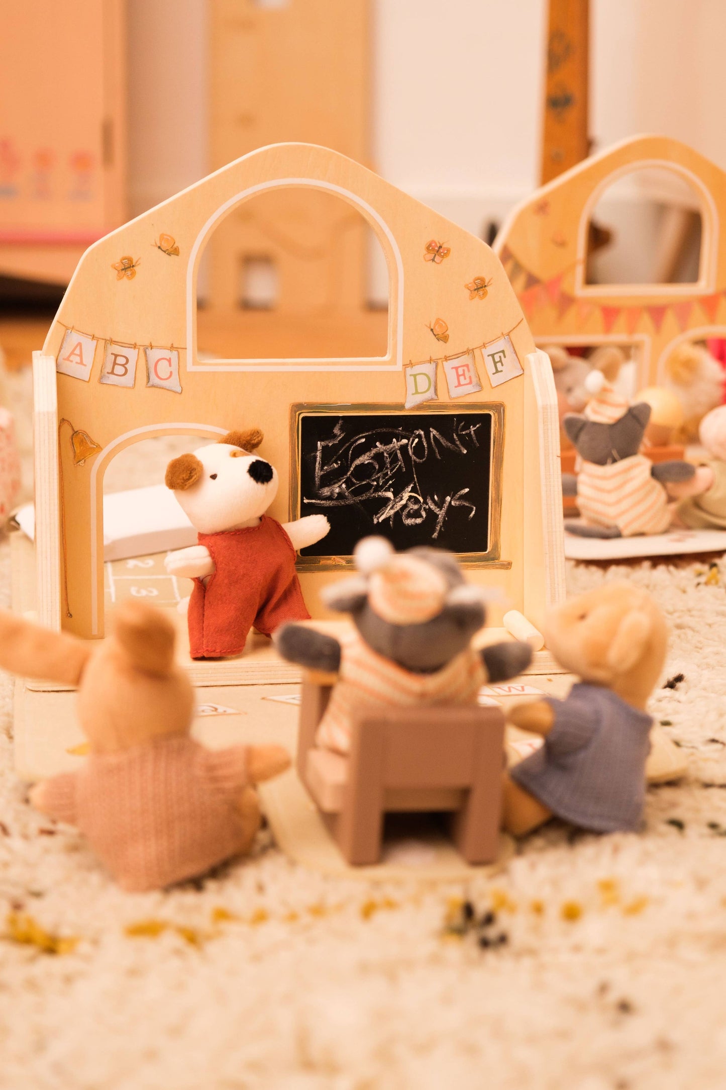 Mini Friends School